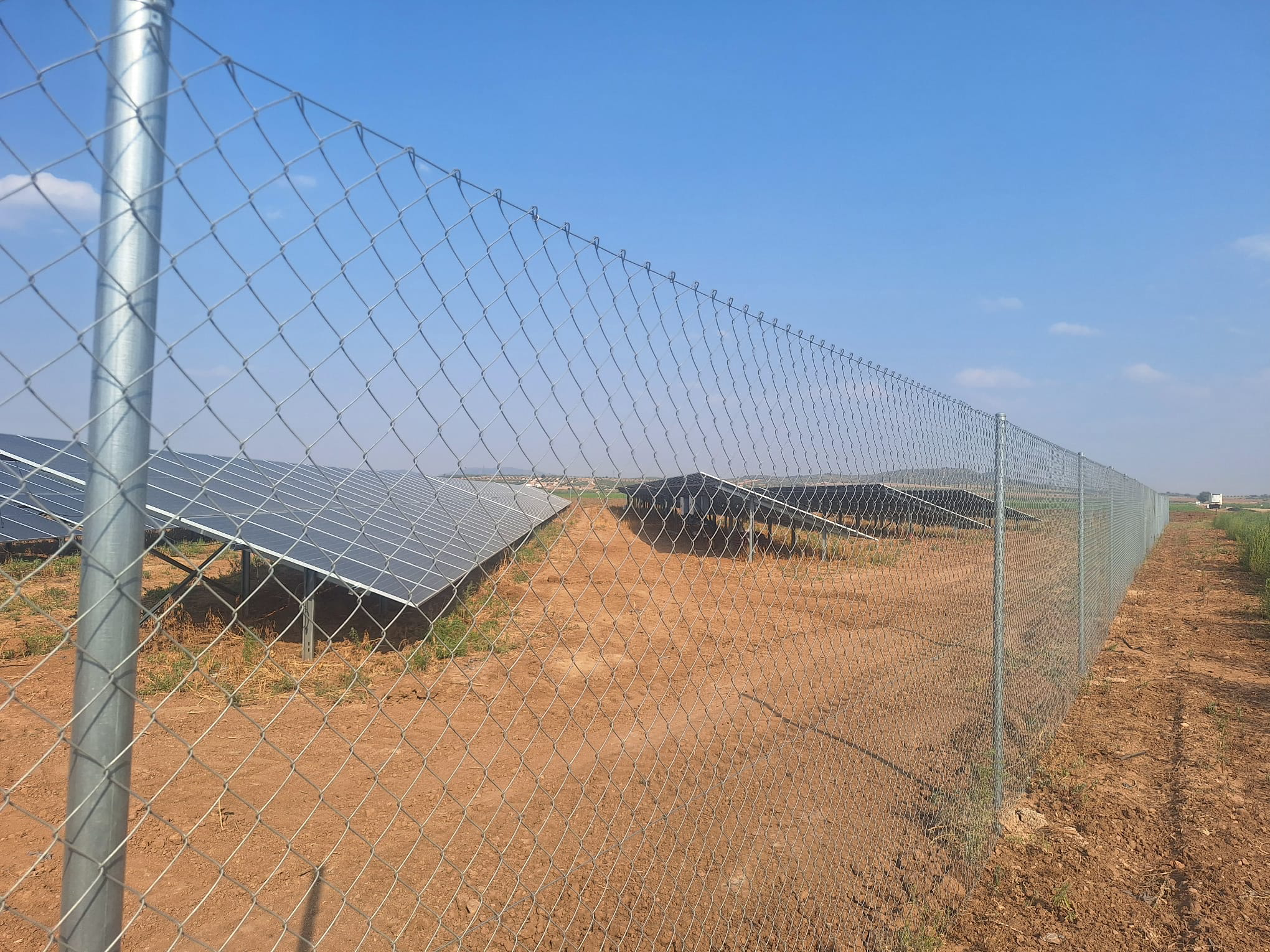Parque solar fotovoltaico de la SAT San Pascual en Pozohondo, Albacete